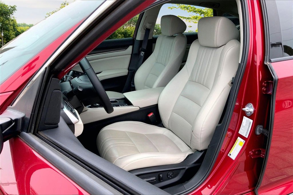 Used 2022 Honda Accord EX-L image 21