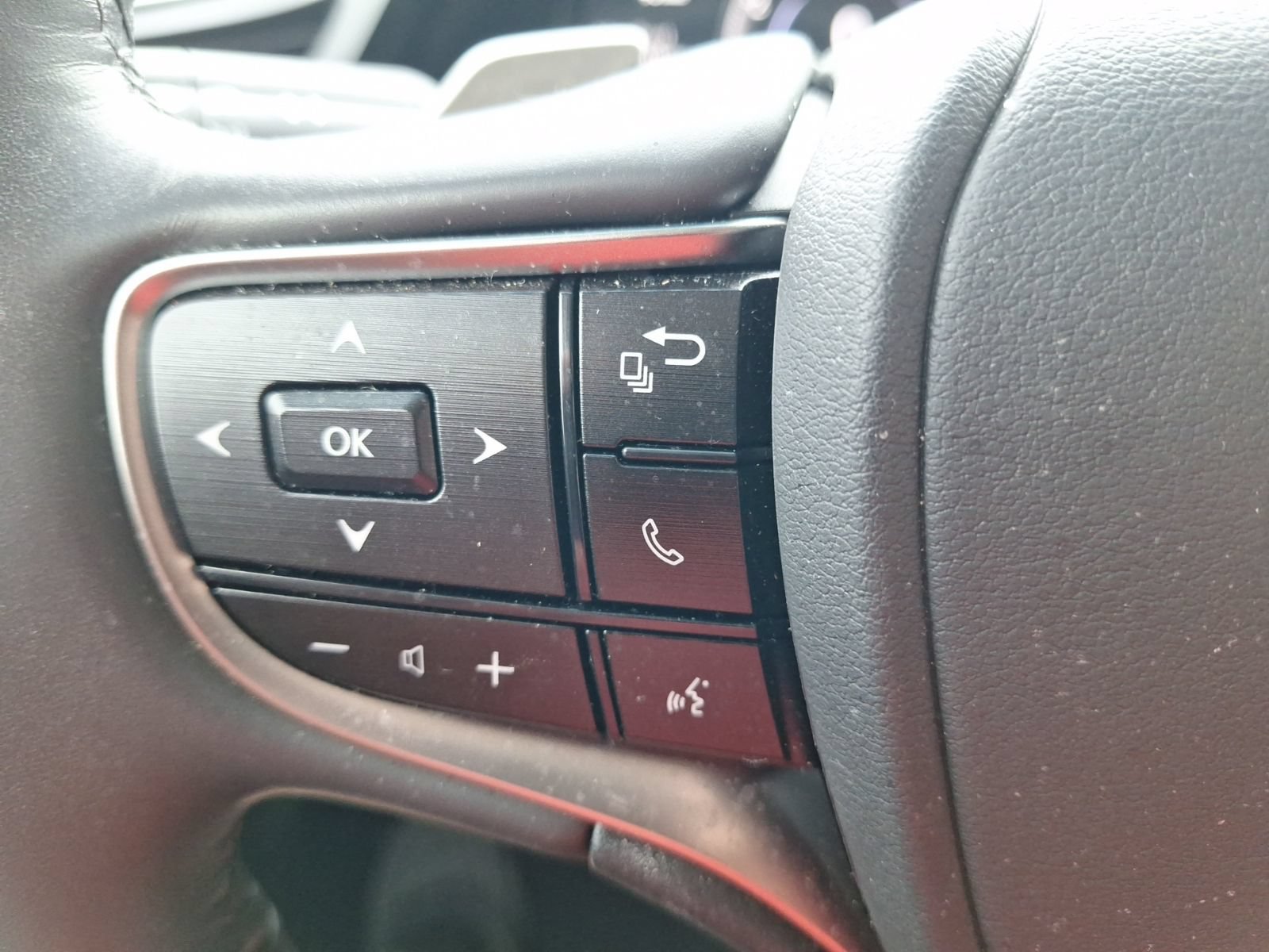 Used 2025 Lexus ES 350 Ultra Luxury FWD image 20