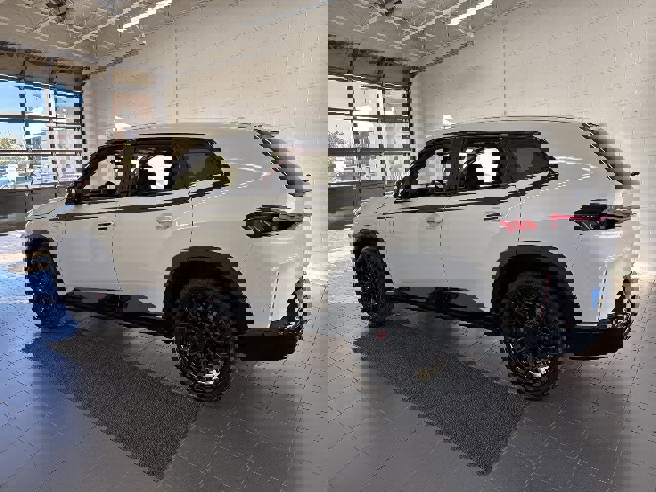 New 2026 BMW XM Label Red image 5