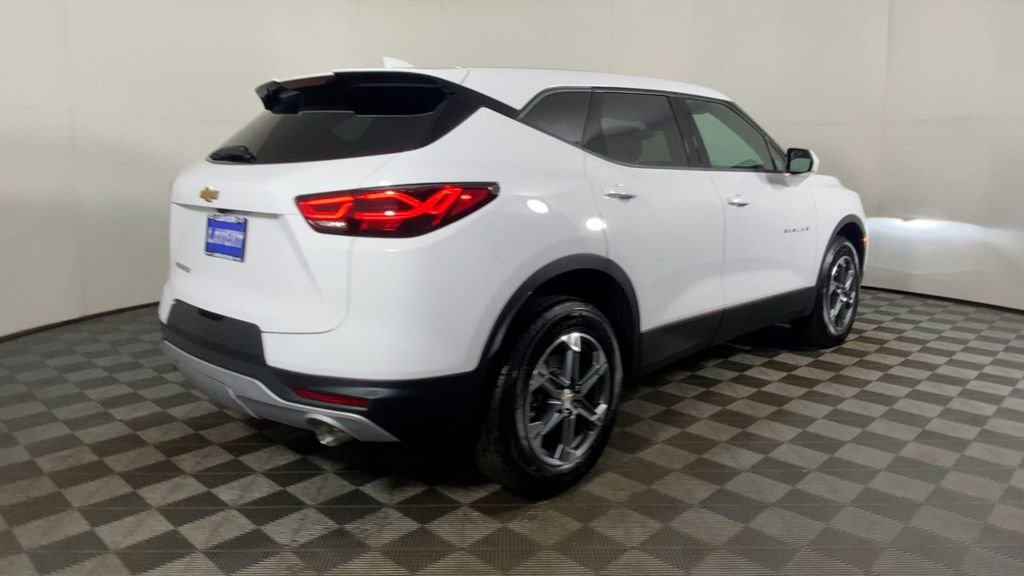 Certified 2025 Chevrolet Blazer LT w/ LPO, Cargo Package image 10