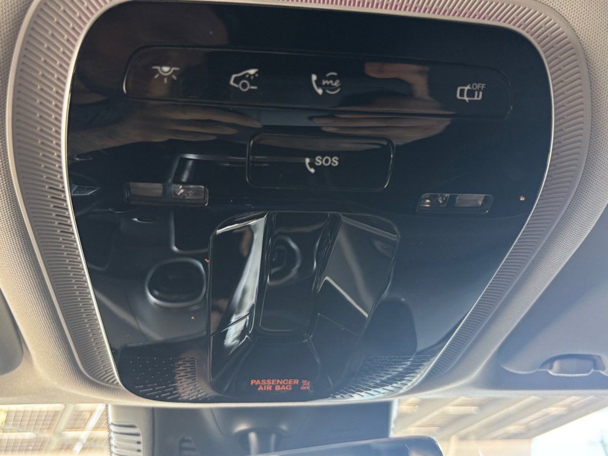 Used 2024 Mercedes-Benz GLC 300 image 7