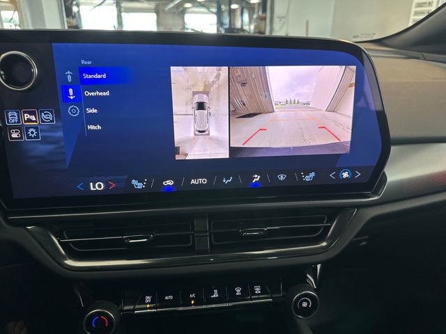 Used 2025 Chevrolet Equinox EV RS image 23