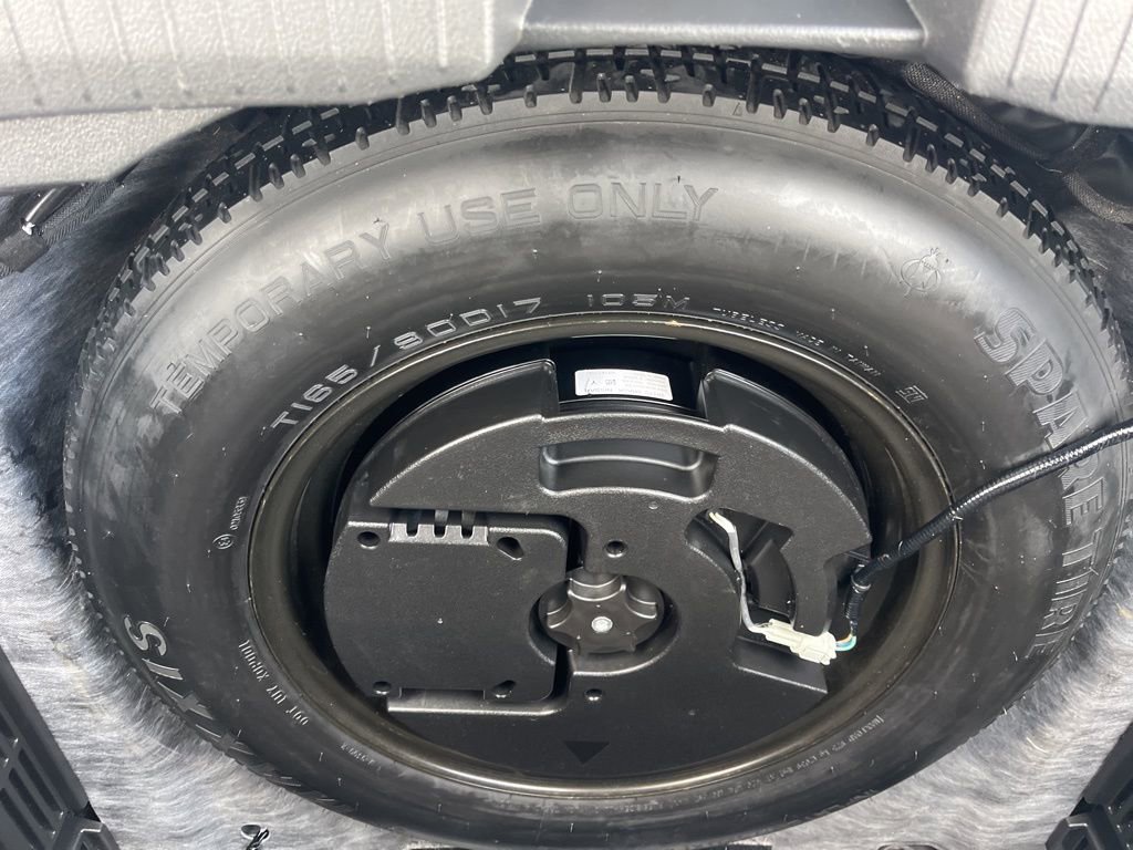 Used 2022 Nissan Rogue SV image 13