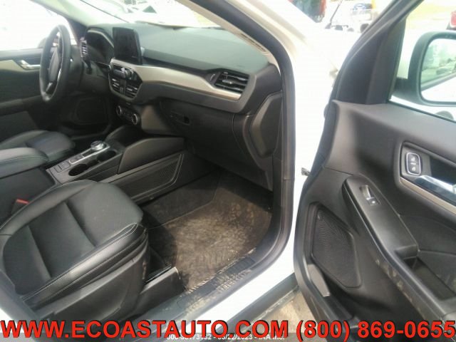 Used 2022 Ford Escape SEL FWD image 6