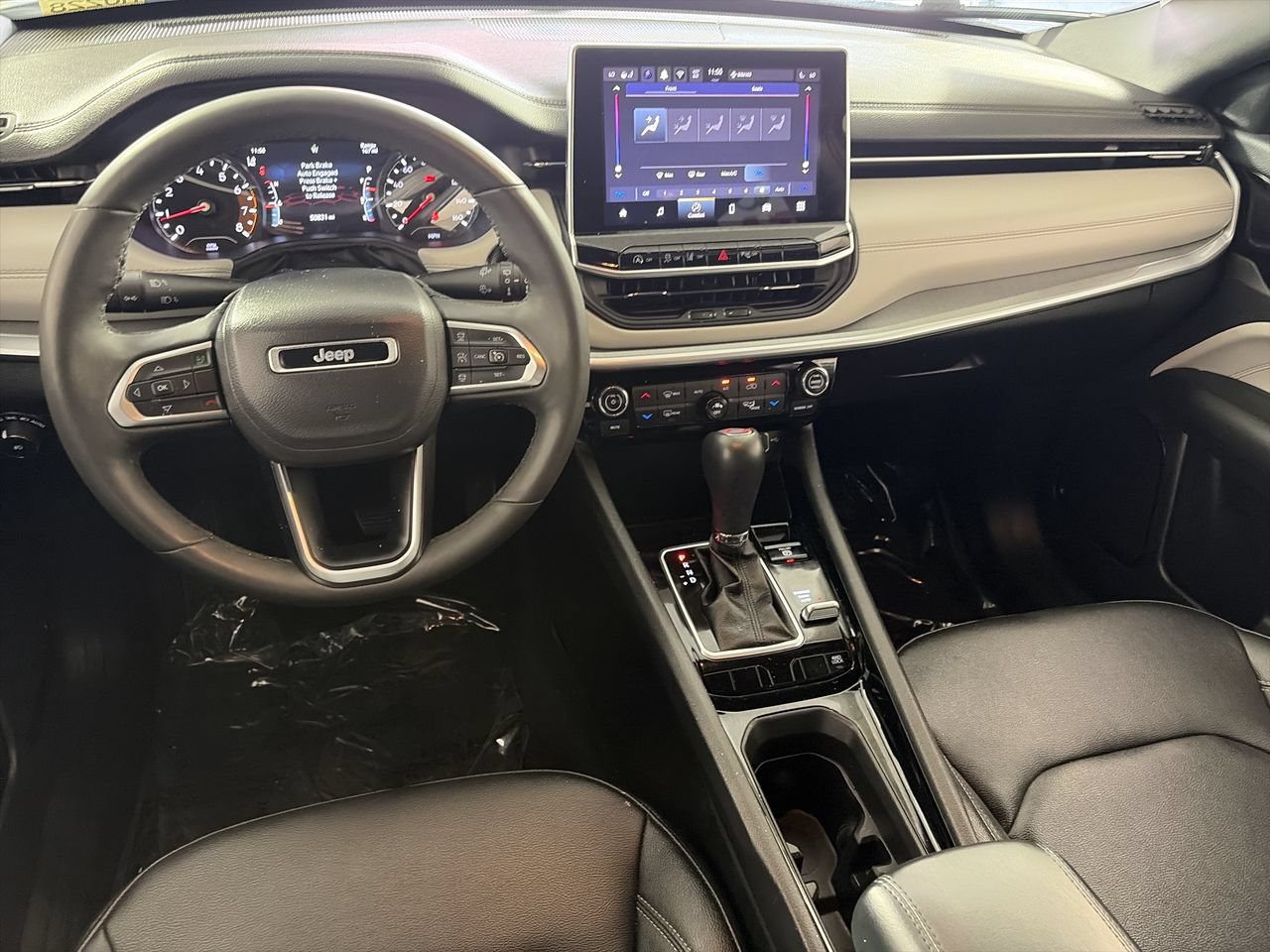 Used 2025 Jeep Compass Limited AWD/4WD image 19