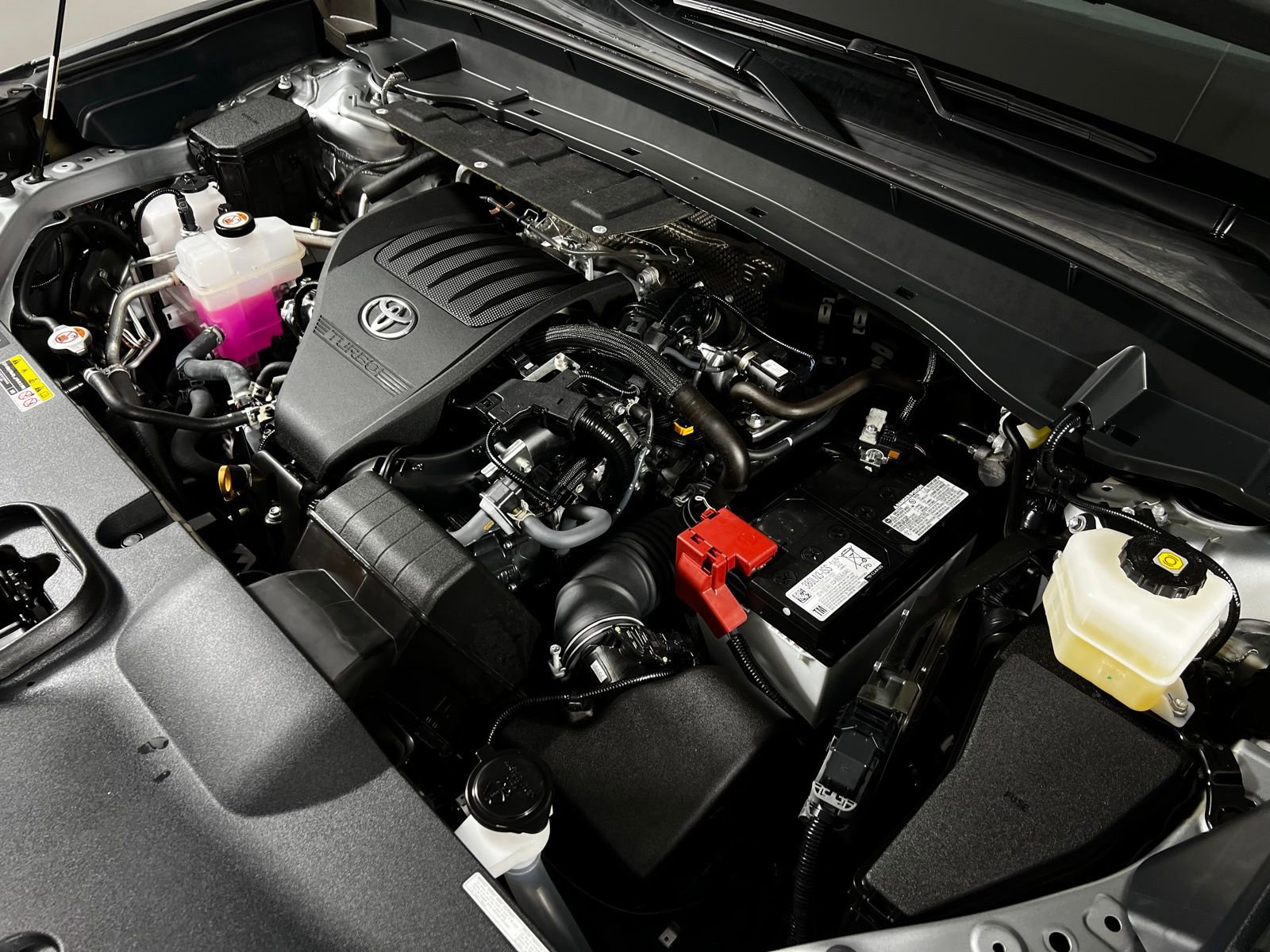 Certified 2025 Toyota Grand Highlander AWD image 11