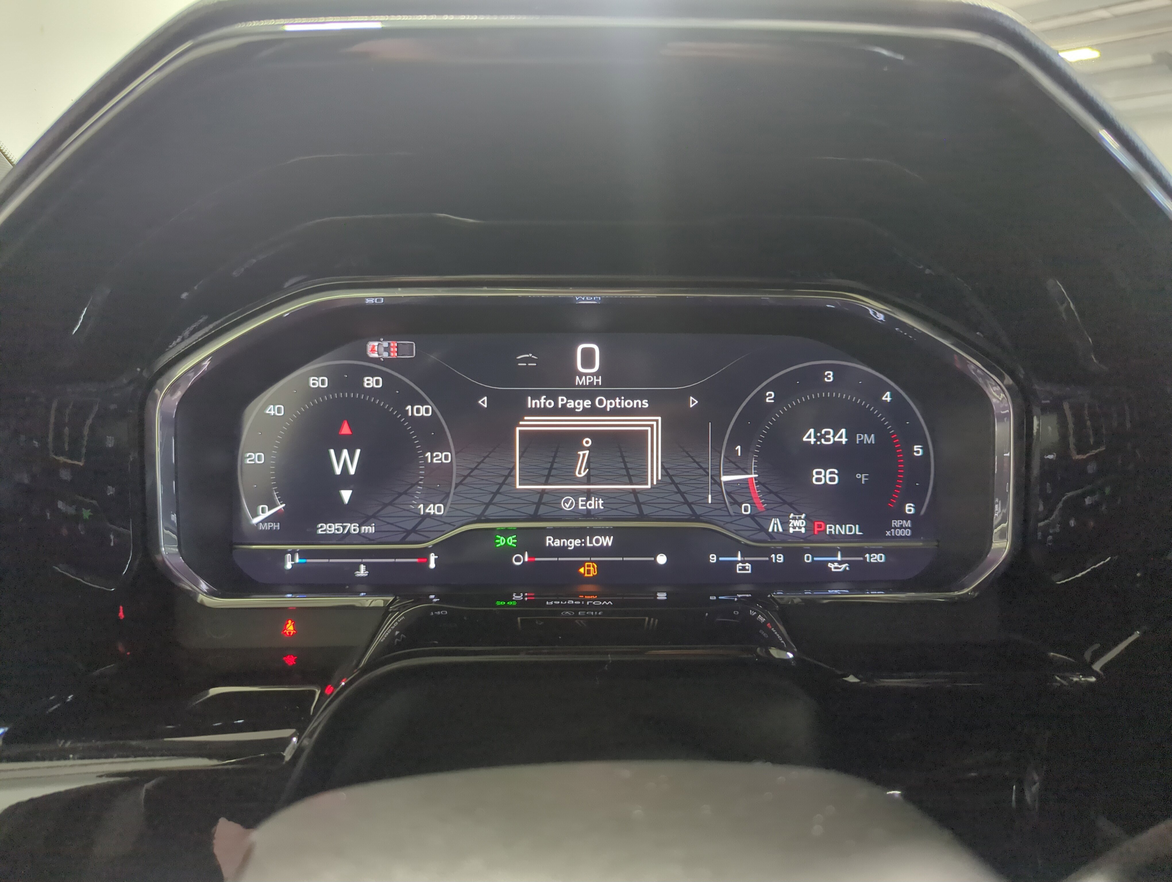 Used 2024 GMC Sierra 2500 SLT w/ SLT Premium Package image 16