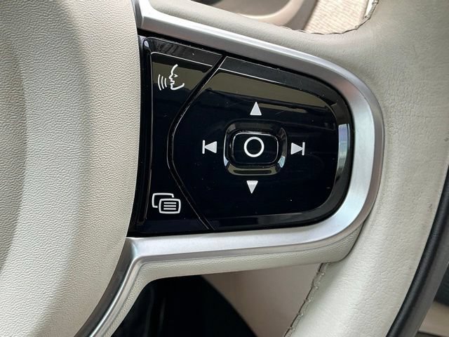Used 2019 Volvo XC90 T6 Momentum w/ Advanced Package AWD/4WD image 31