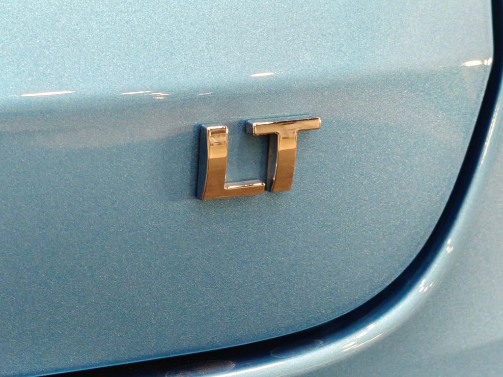 Used 2025 Chevrolet Trax LT image 42