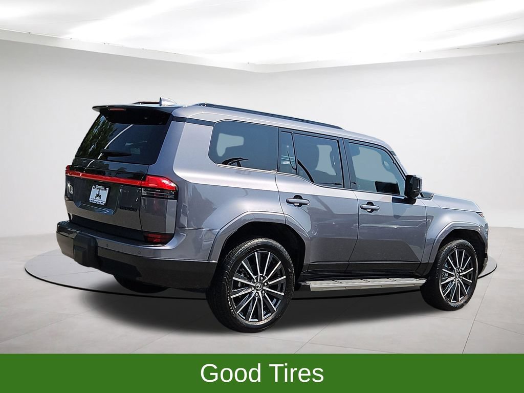 Used 2024 Lexus GX 550 w/ Accessory Package (2T) AWD/4WD image 7