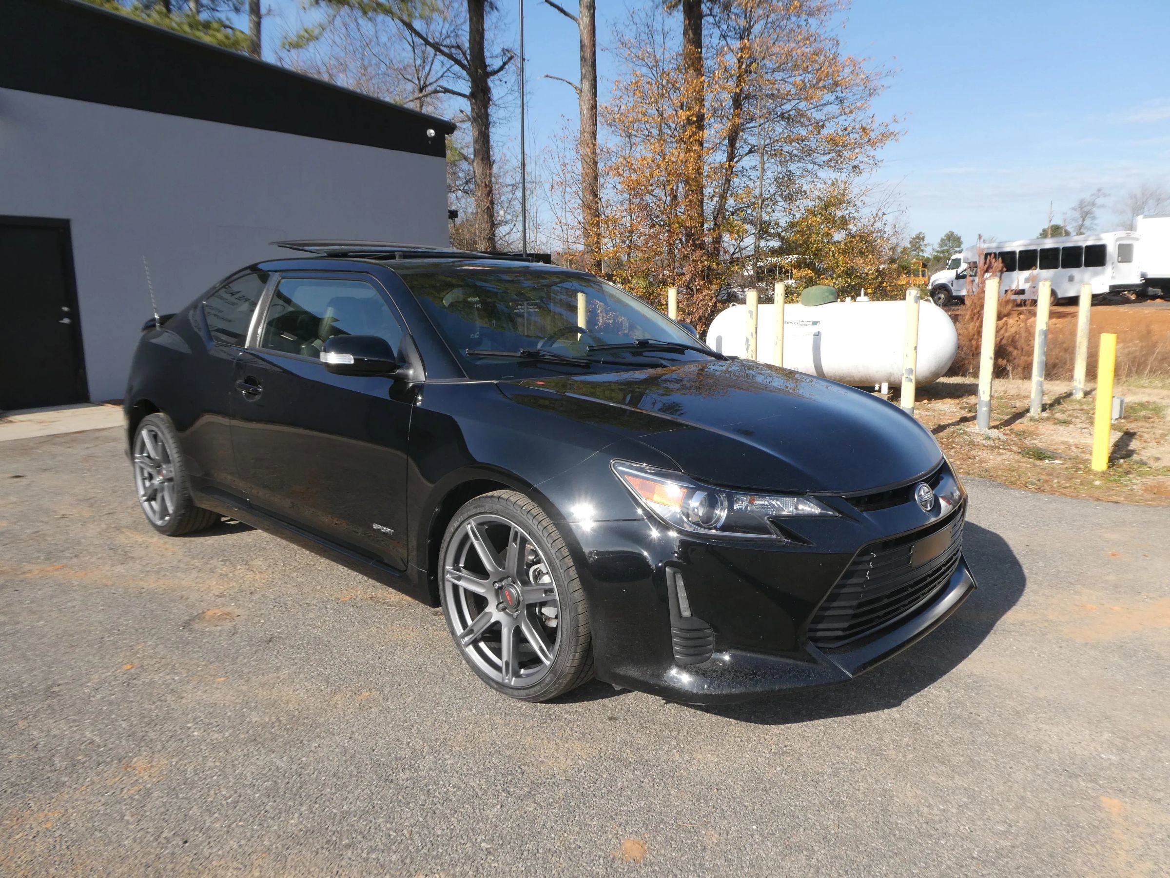 Used 2015 Scion tC image 3