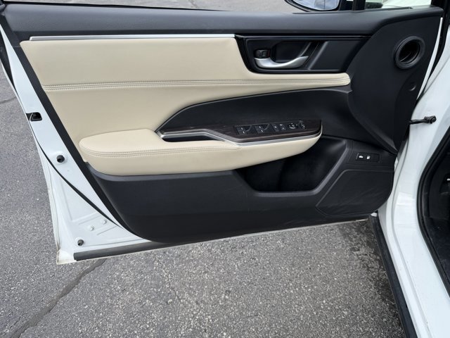 Used 2019 Honda Clarity Plug-In Hybrid image 12