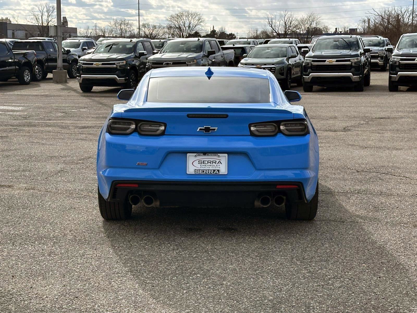 Used 2023 Chevrolet Camaro LT w/ RS Package image 4