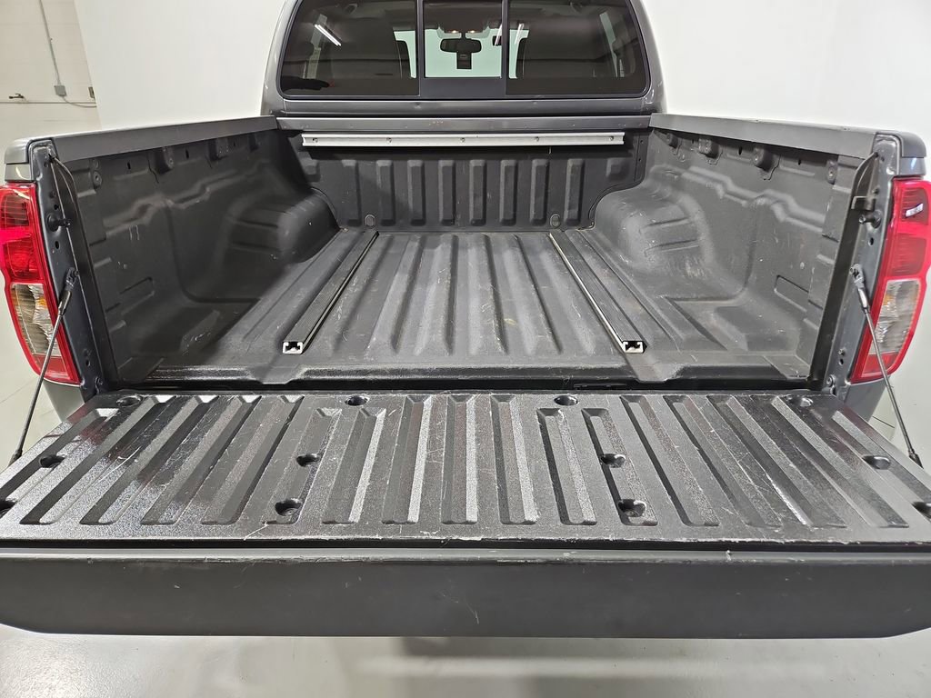 Used 2019 Nissan Frontier SL AWD/4WD image 24