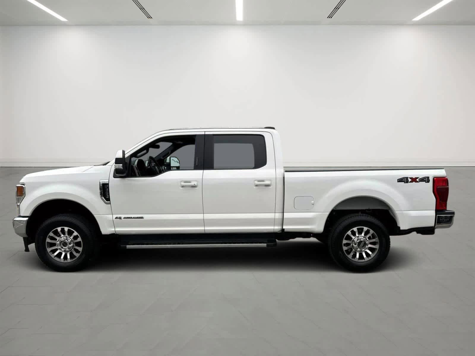 Used 2022 Ford F350 Lariat w/ Camper Package AWD/4WD image 2
