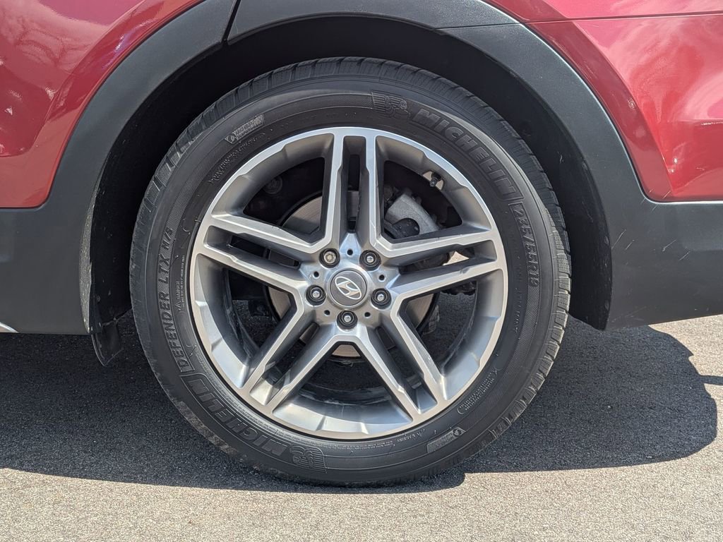 Used 2017 Hyundai Santa Fe Limited w/ Cargo Package image 10