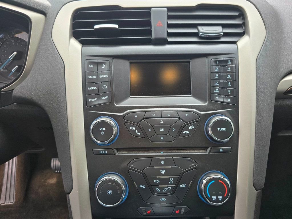 Used 2014 Ford Fusion SE w/ Equipment Group 202A FWD image 12