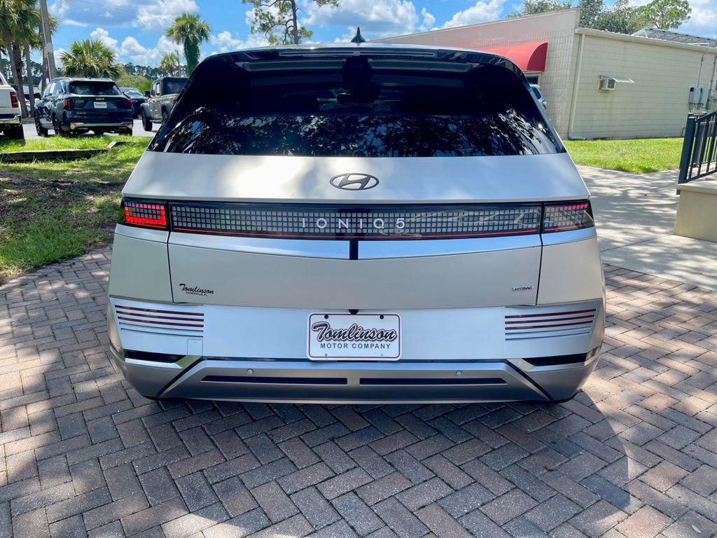 Used 2024 Hyundai Ioniq 5 Limited image 4