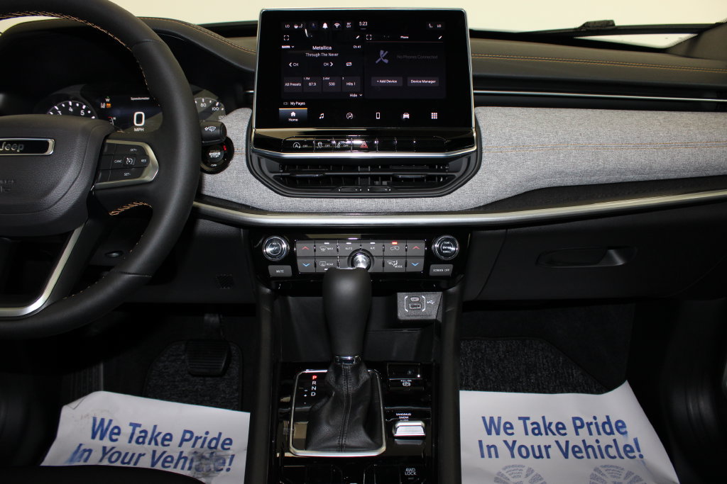 New 2026 Jeep Compass Latitude AWD/4WD image 11