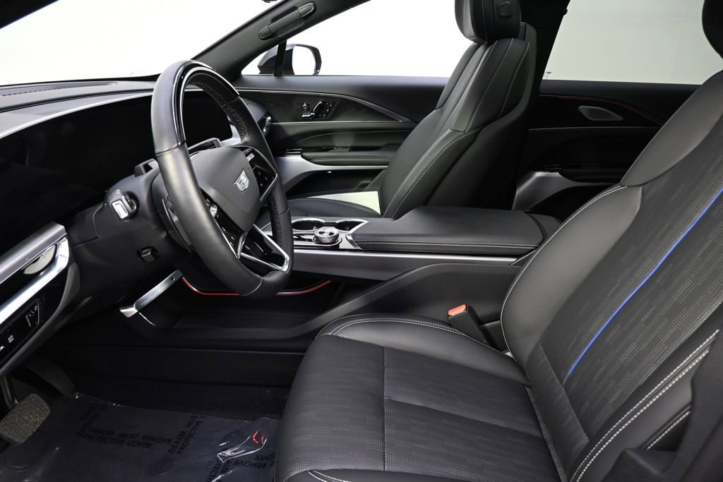New 2025 Cadillac Lyriq Sport w/ LPO, Floor Liner Package AWD/4WD image 13