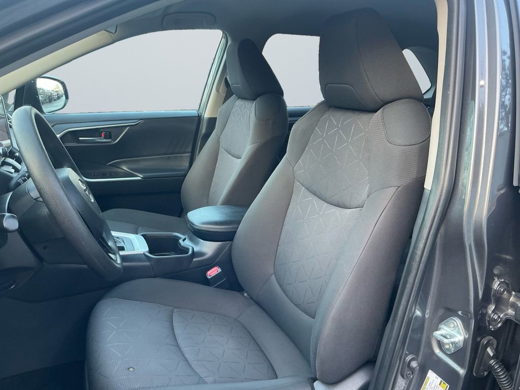 Used 2024 Toyota RAV4 XLE image 10