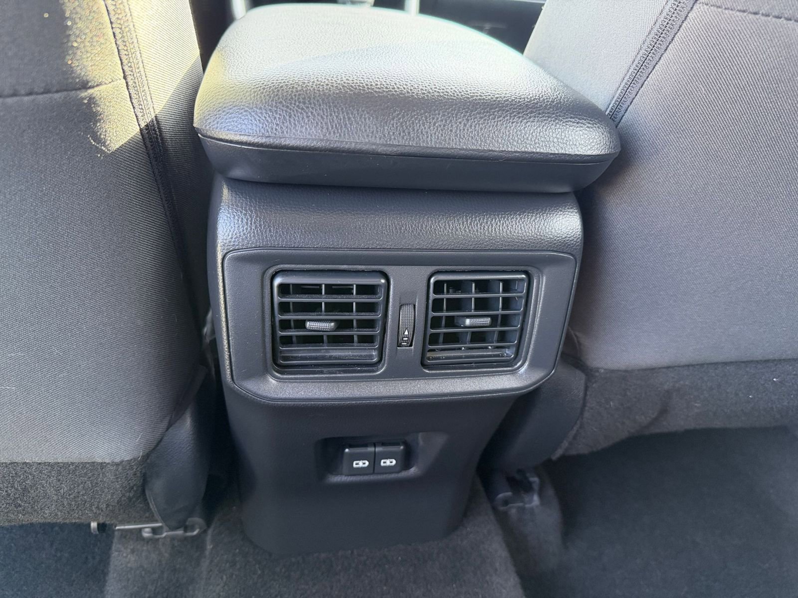 Used 2025 Toyota RAV4 XLE image 24