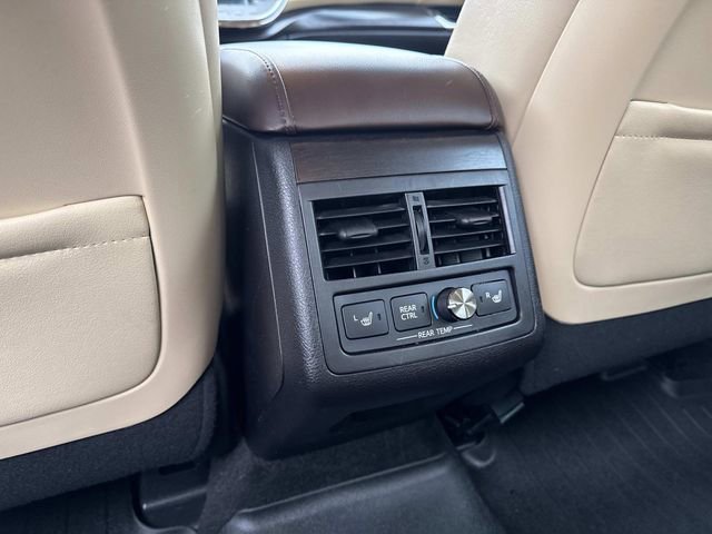 Used 2016 Toyota Avalon Limited w/ Toyota Safety Sense Package image 16