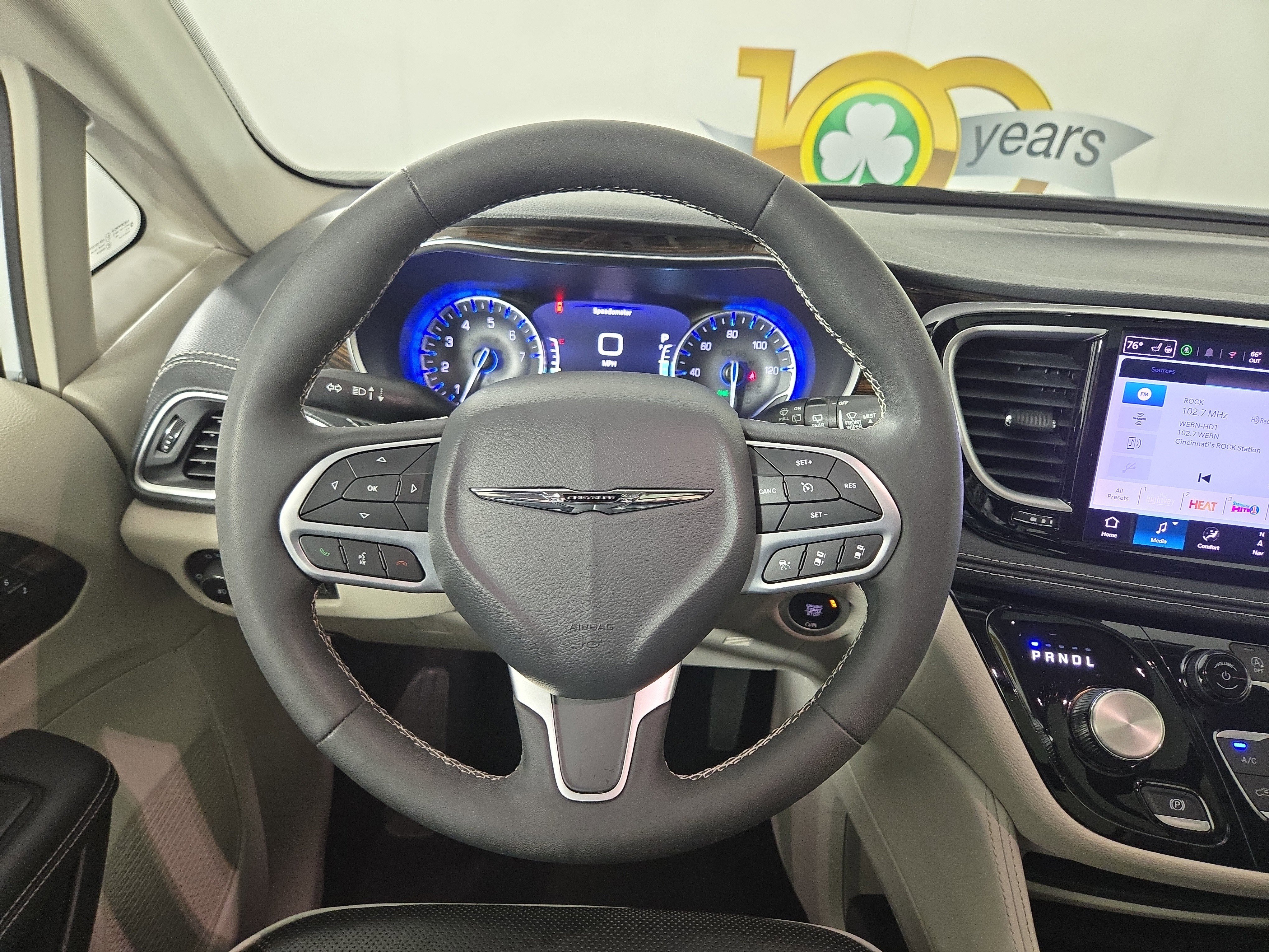 Used 2024 Chrysler Pacifica Limited image 15