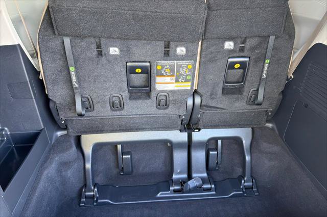 Certified 2023 Toyota Sienna XLE FWD image 16