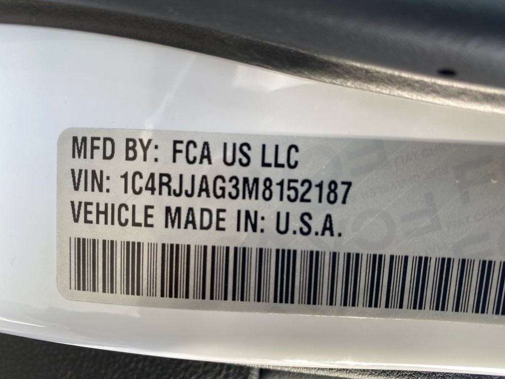 Used 2021 Jeep Grand Cherokee L Laredo RWD image 32