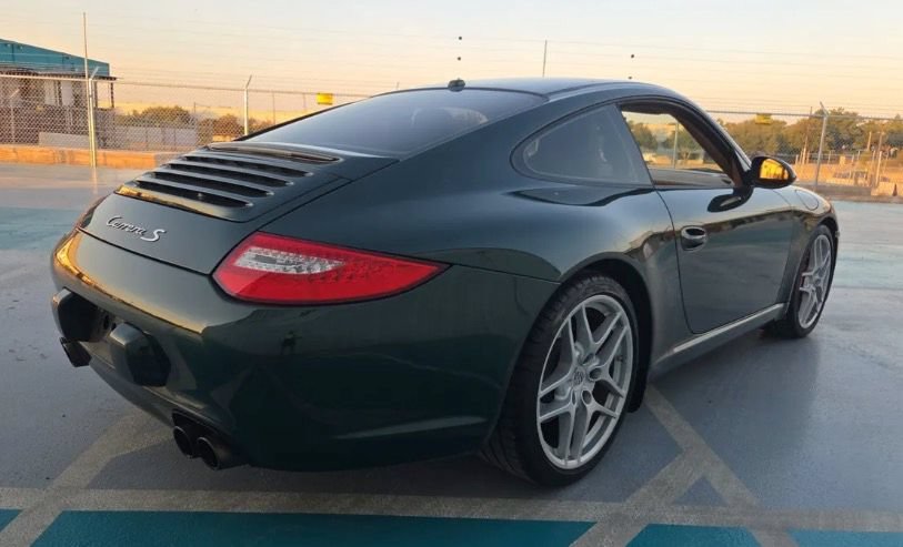 Used 2009 Porsche 911 Carrera S RWD image 3