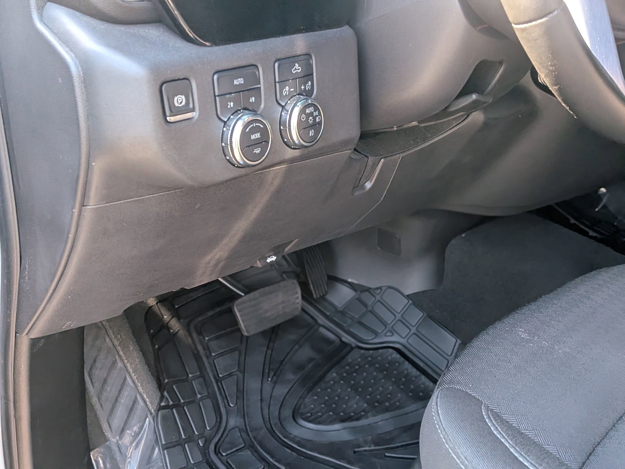 Certified 2024 GMC Sierra 1500 Elevation AWD/4WD image 17