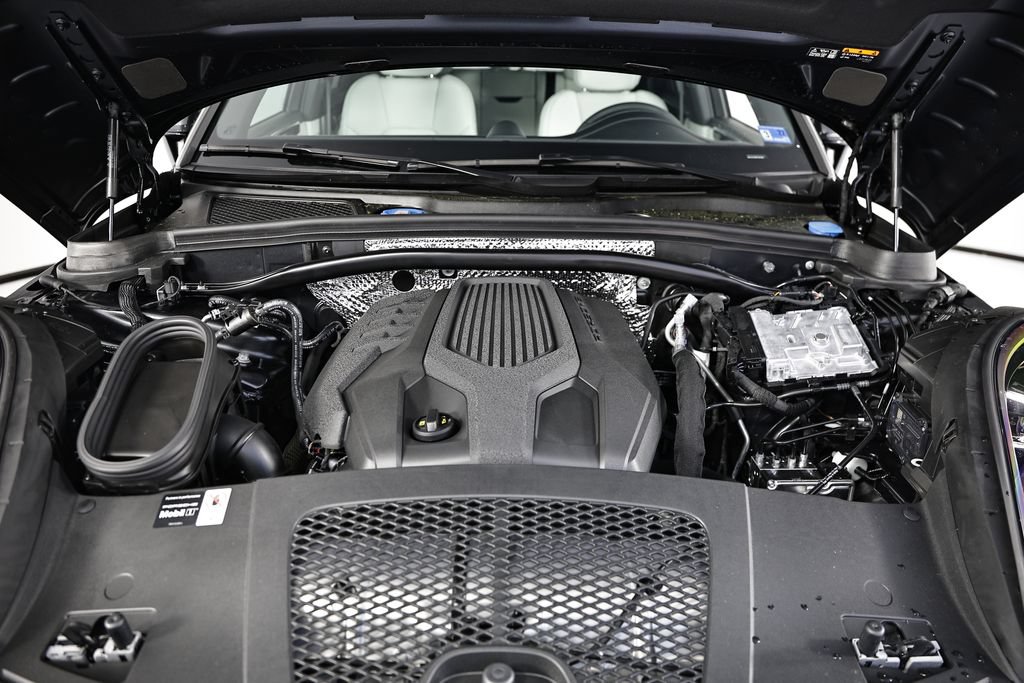 New 2026 Porsche Macan AWD/4WD image 33