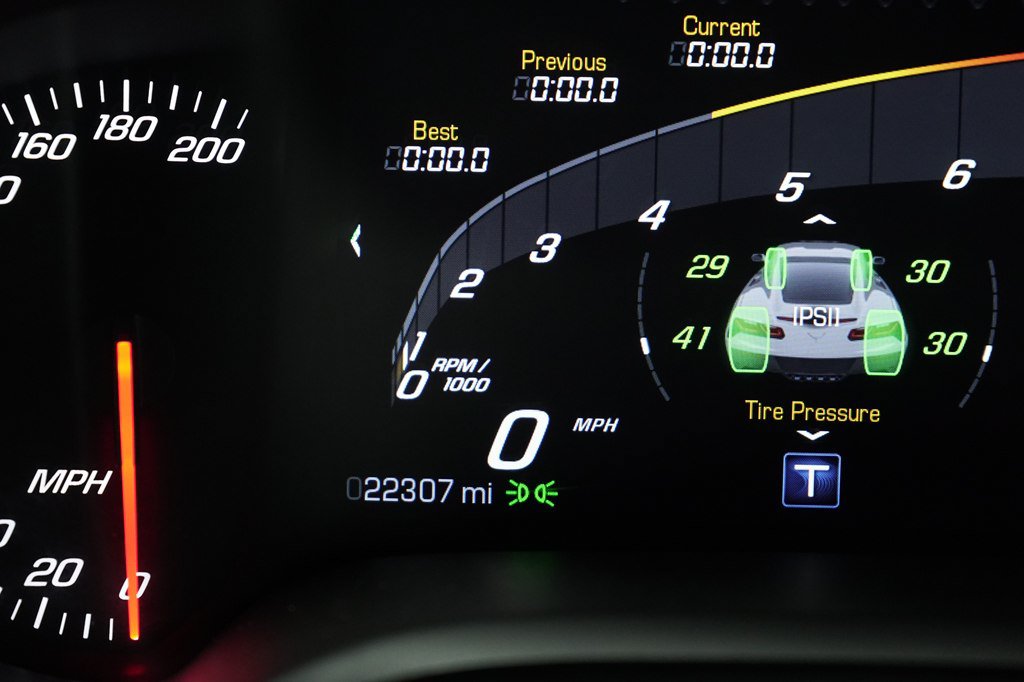 Used 2014 Chevrolet Corvette Stingray Coupe RWD image 25