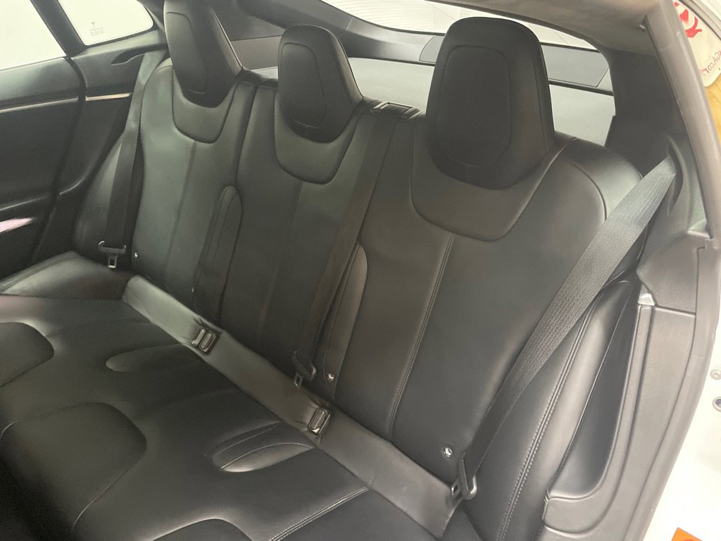Used 2015 Tesla Model S 70 image 29