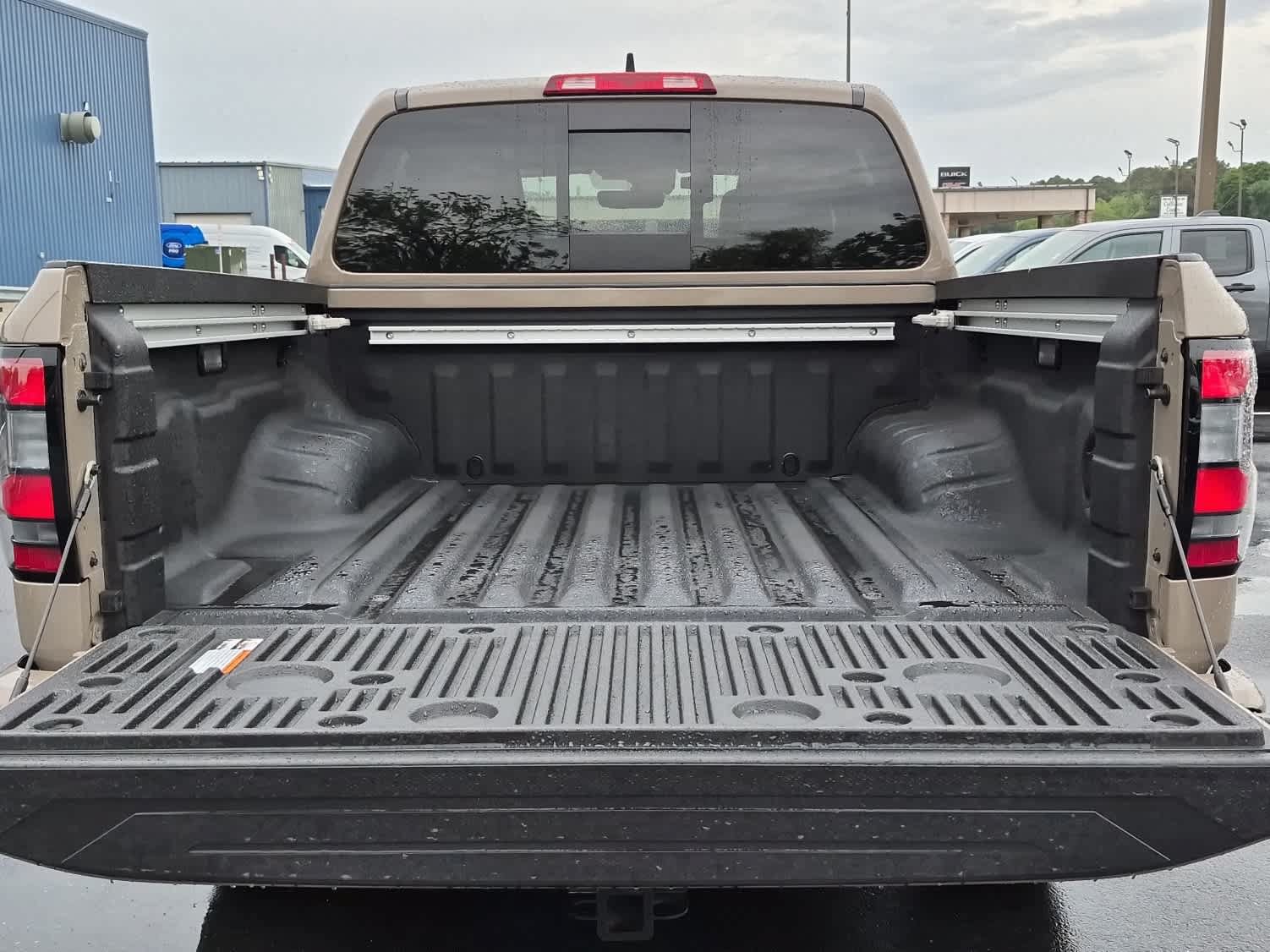 Used 2023 Nissan Frontier PRO-4X w/ Pro-4X Premium Package AWD/4WD image 21