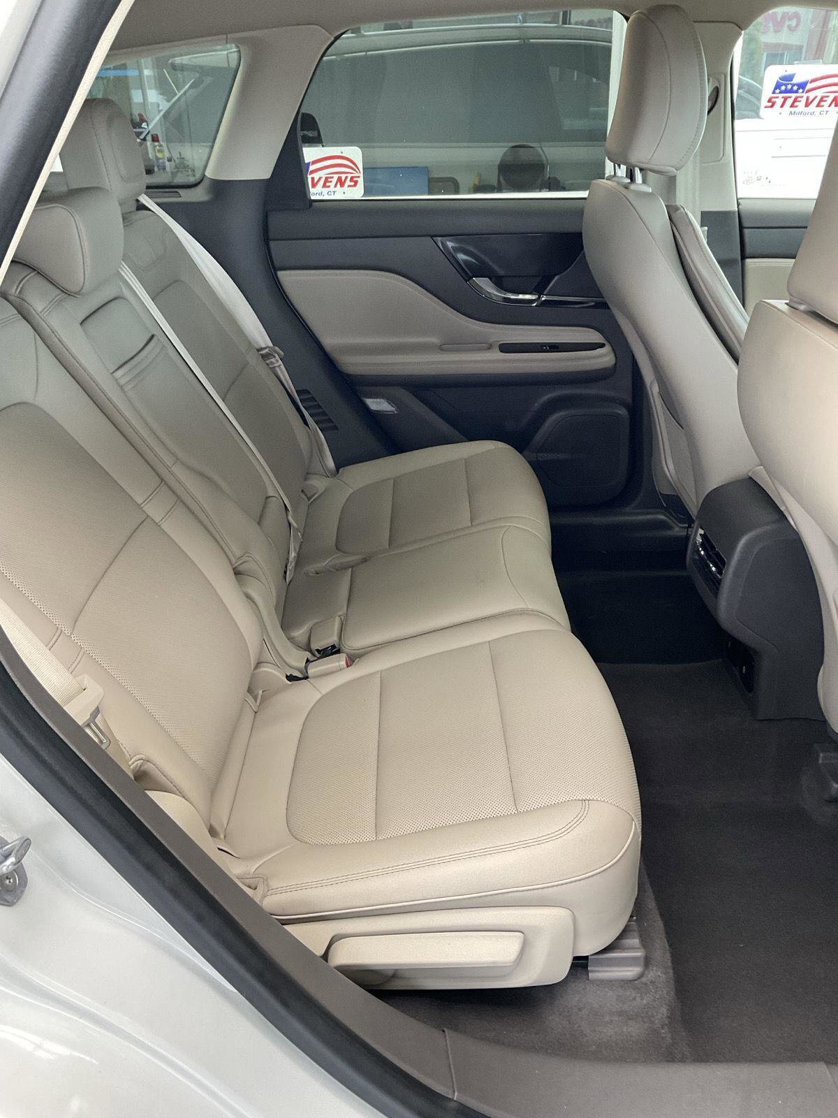 Used 2024 Lincoln Corsair AWD w/ Equipment Group 101A image 14