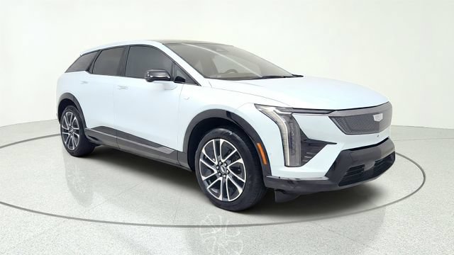Used 2025 Cadillac Optiq Sport 1 AWD/4WD image 1