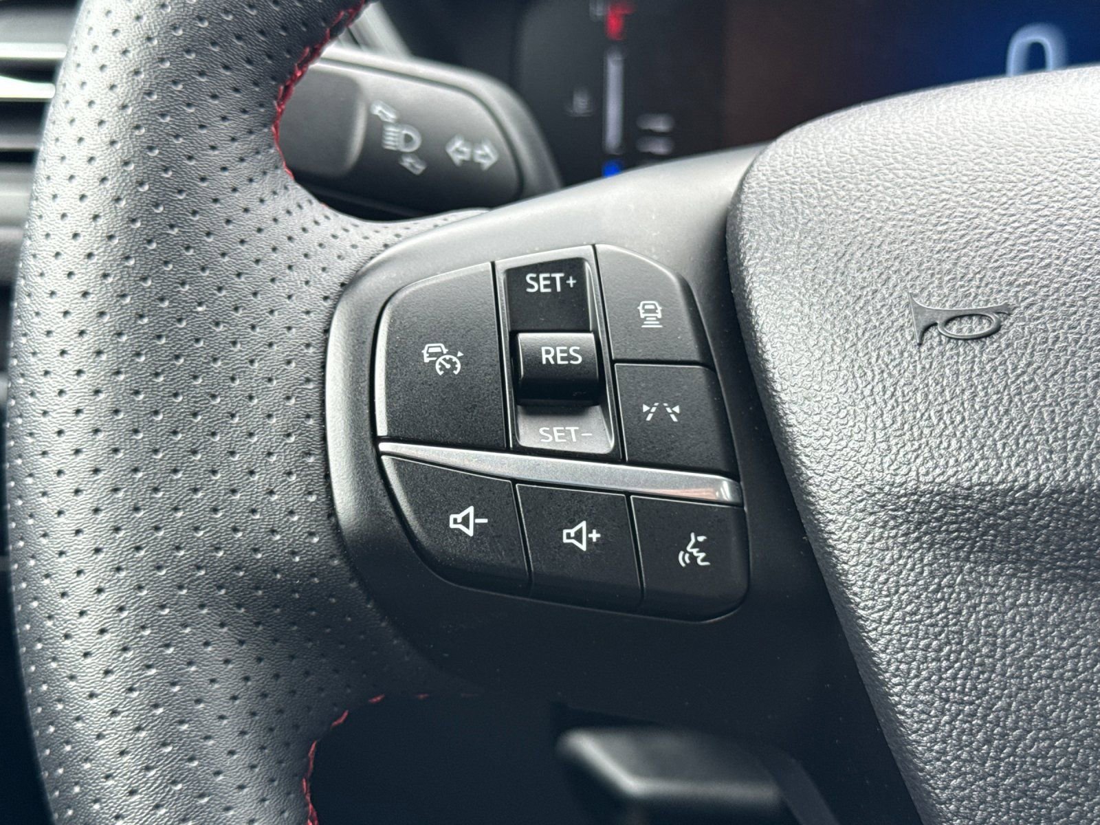 Used 2024 Ford Escape ST-Line w/ Tech Pack #1 image 27