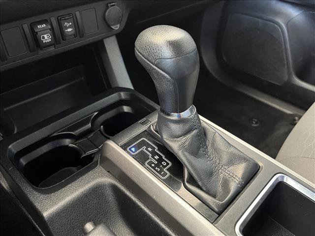 Used 2018 Toyota Tacoma SR5 RWD image 15