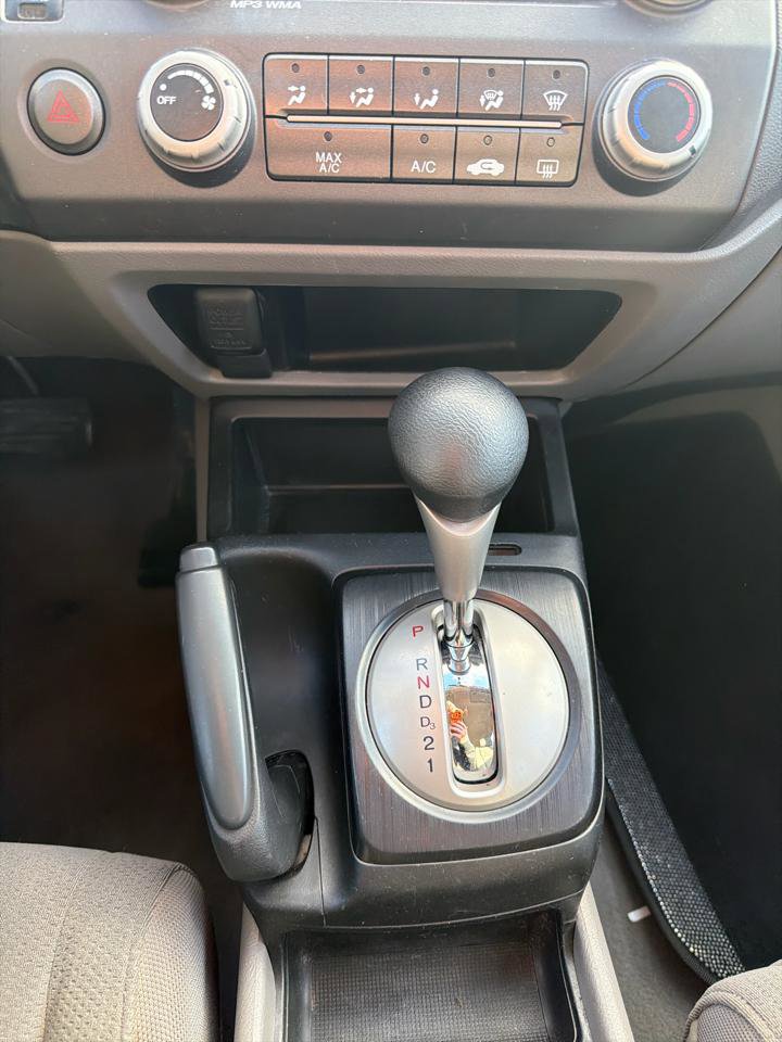 Used 2010 Honda Civic DX-VP image 24