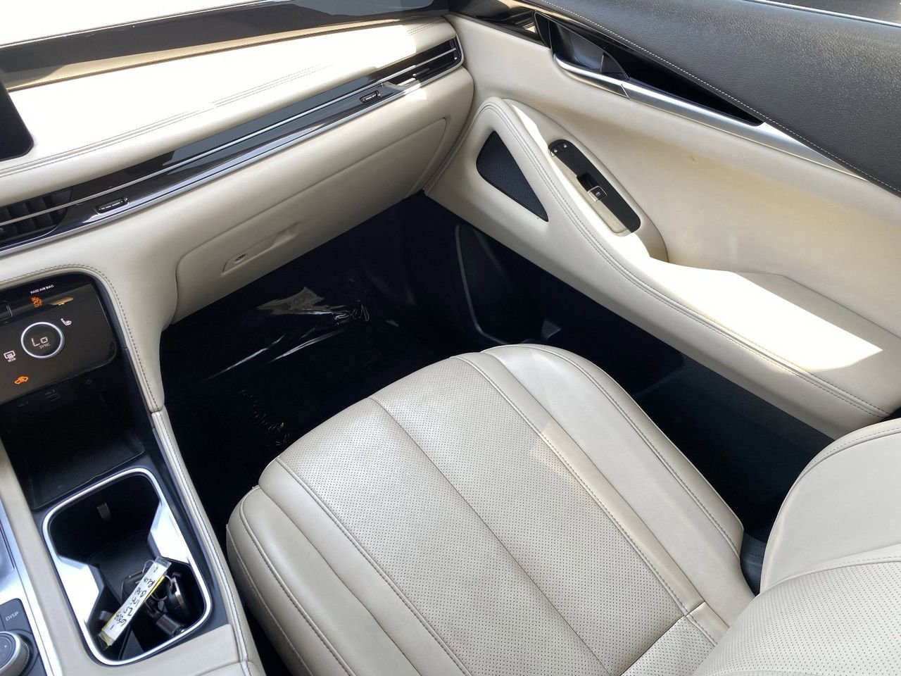 Certified 2025 INFINITI QX60 Pure FWD image 19