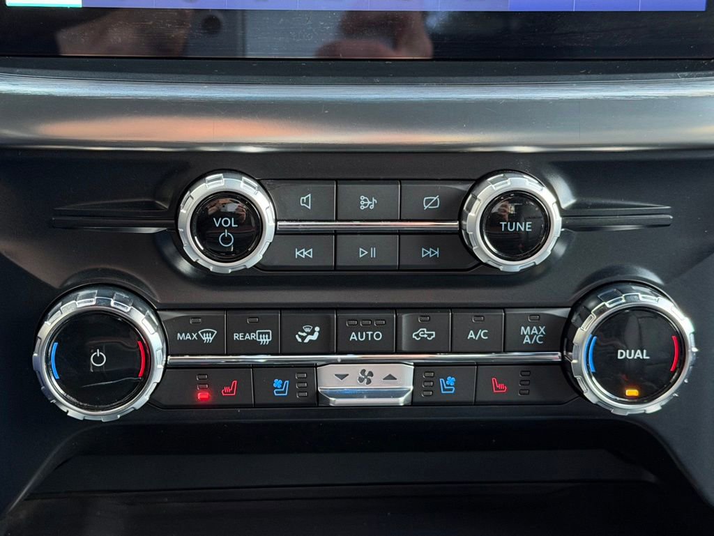 Used 2023 Ford F150 Lariat w/ Equipment Group 502A High AWD/4WD image 12