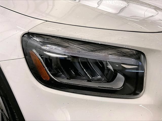 Used 2024 Mercedes-Benz GLB 250 4MATIC image 27