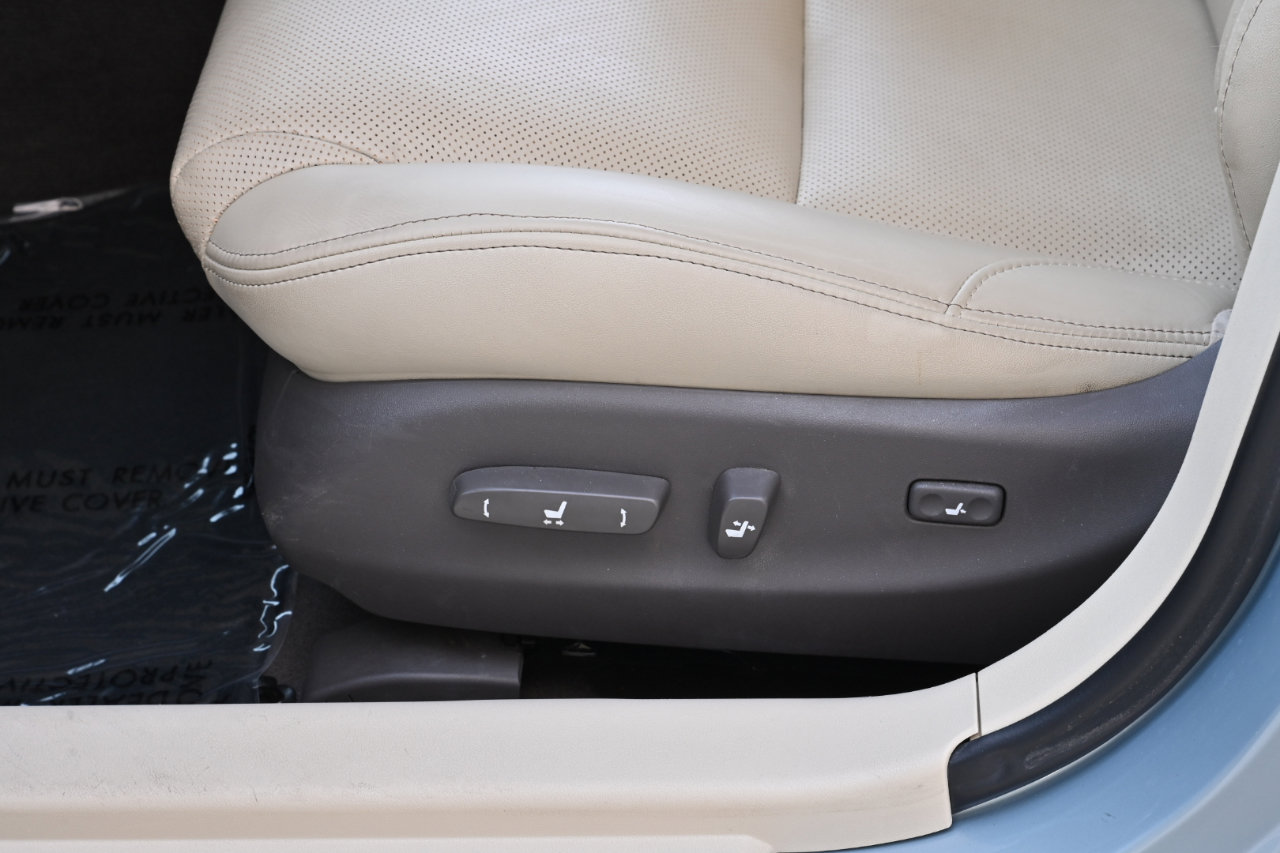 Used 2011 Lexus IS 250 w/ Premium Pkg Value Edition RWD image 21
