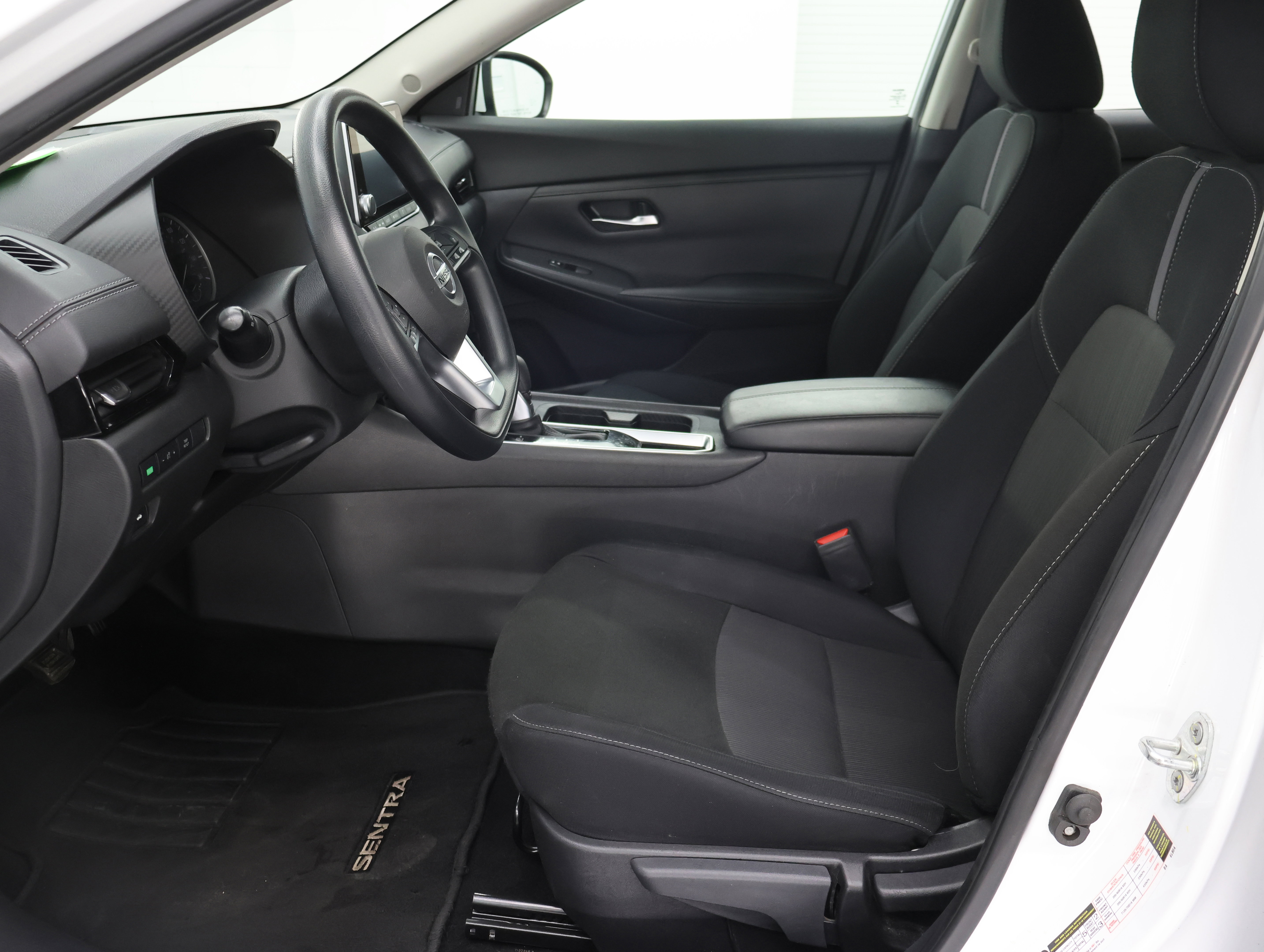 Used 2023 Nissan Sentra SV image 8