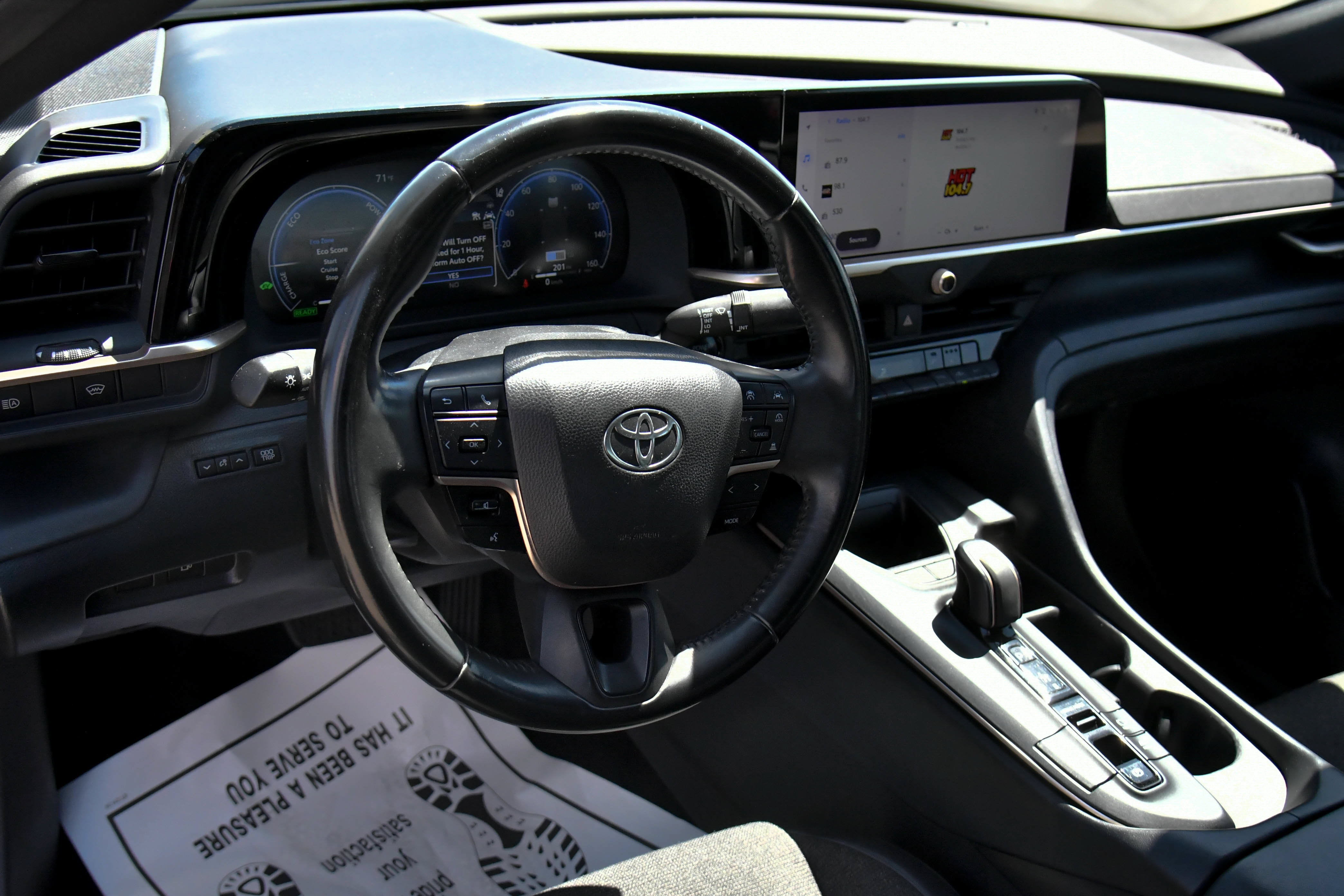 Used 2023 Toyota Crown w/ Carpet Mat Package (TMS) AWD/4WD image 16