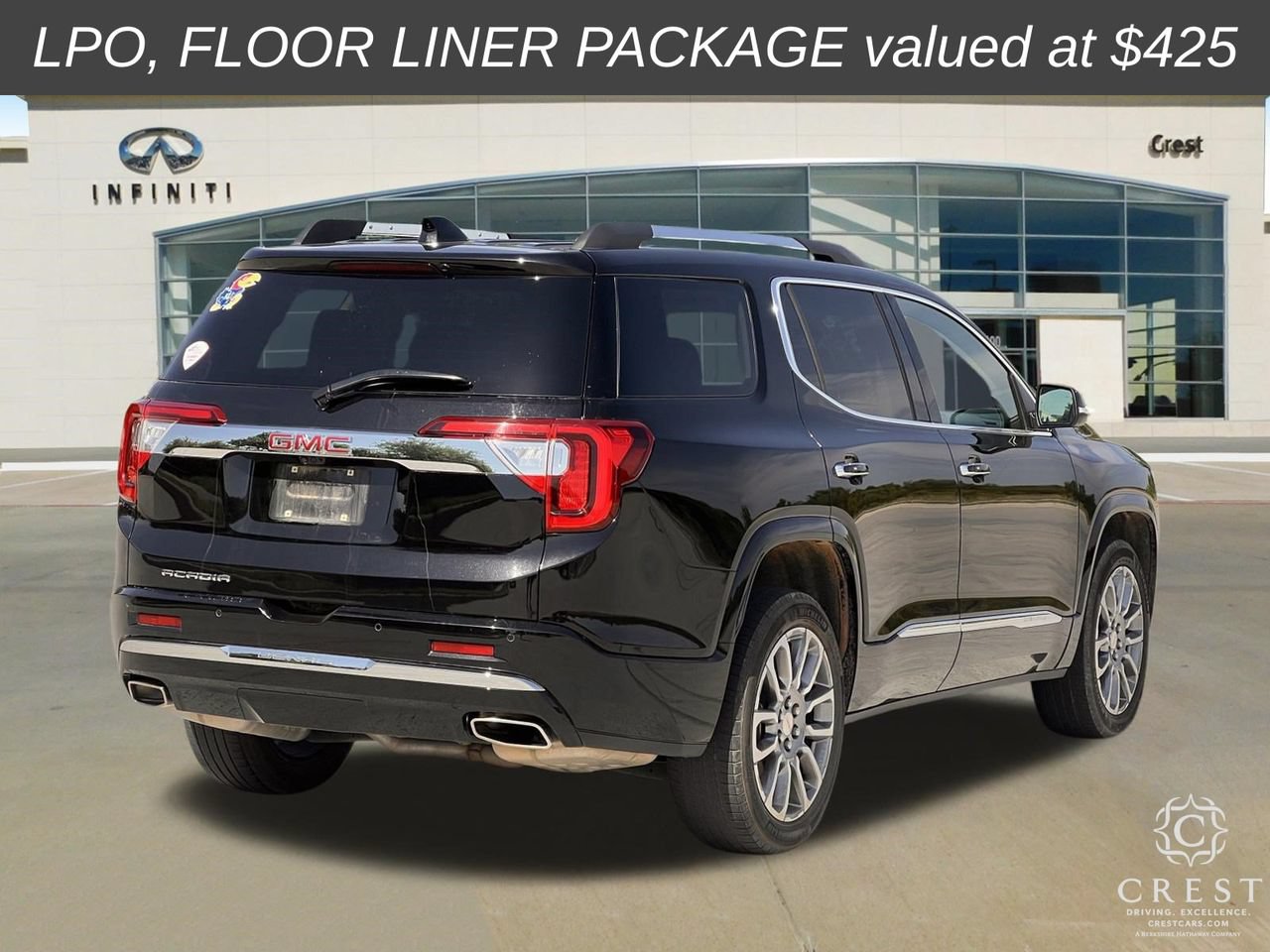 Used 2022 GMC Acadia Denali w/ Denali Technology Package FWD image 3