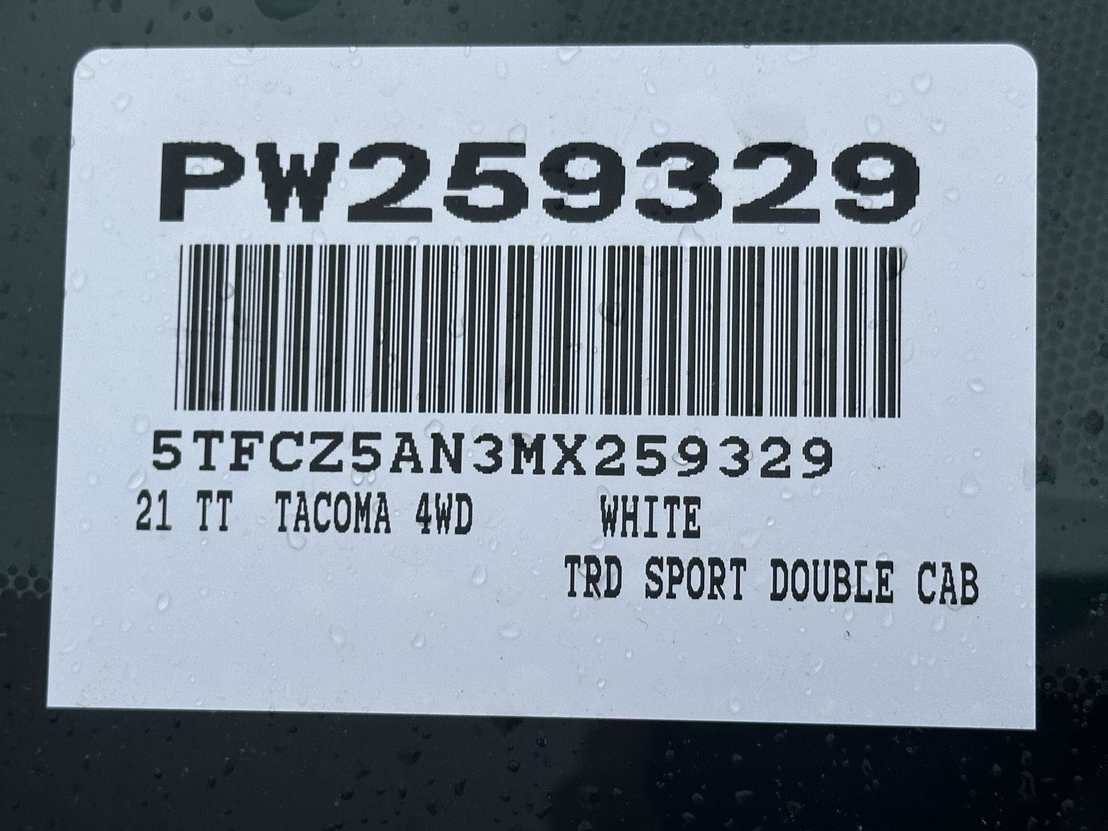 Used 2021 Toyota Tacoma TRD Sport w/ TRD Premium Sport Package AWD/4WD image 15