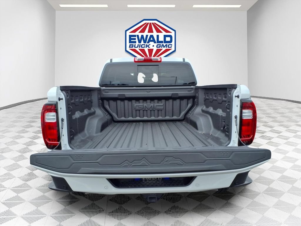 Certified 2026 GMC Canyon AT4 w/ AT4 Premium Package AWD/4WD image 7
